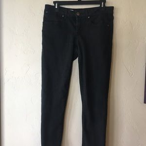 Black skinny crop jeans from Gap
